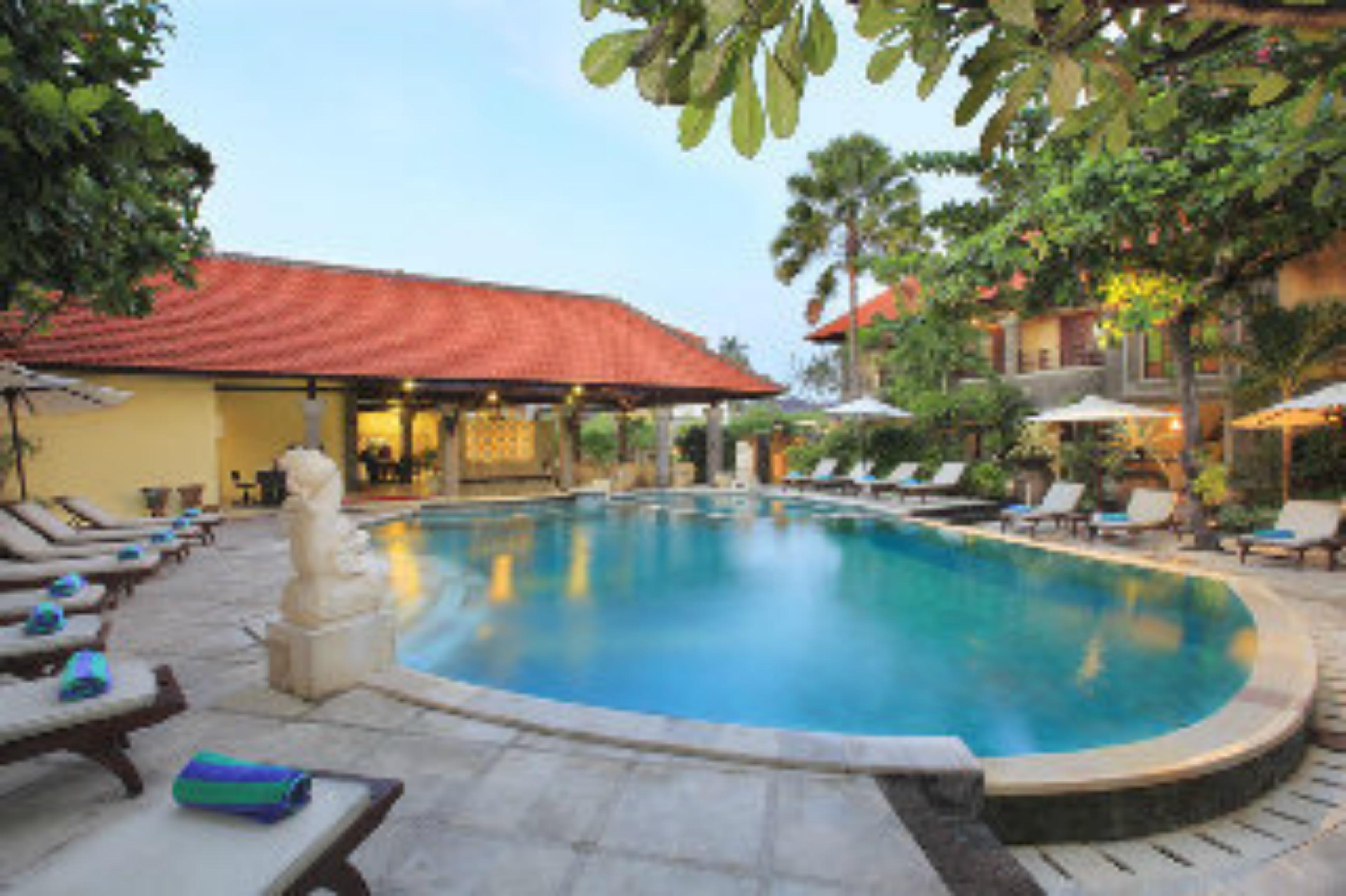 Adhi Jaya Hotel Kuta  Ngoại thất bức ảnh