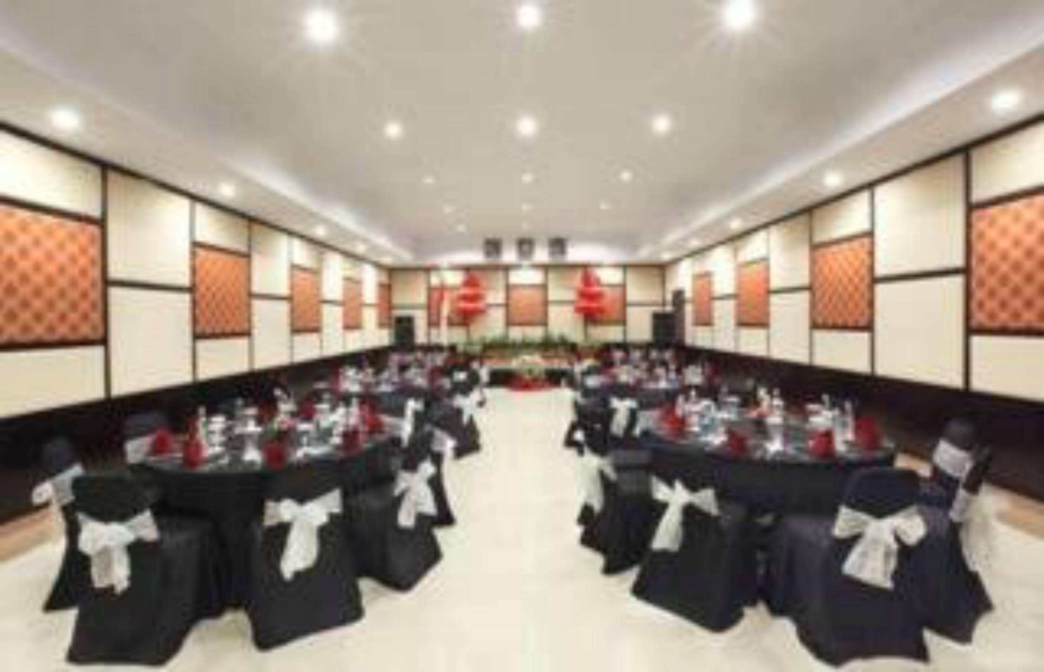 Adhi Jaya Hotel Kuta  Ngoại thất bức ảnh