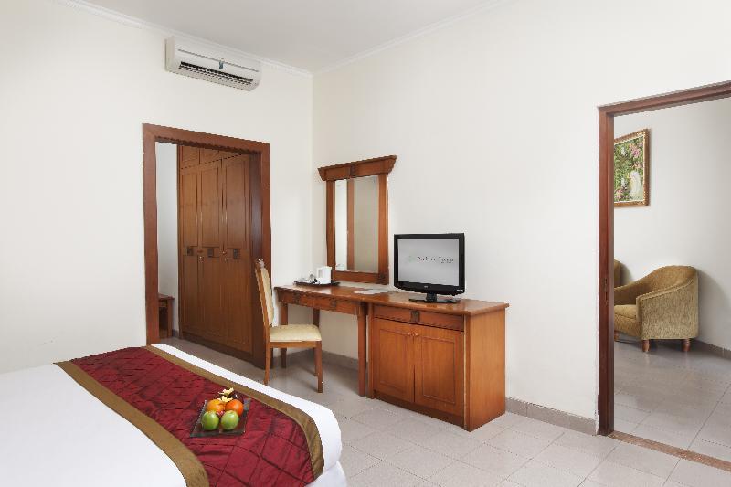 Adhi Jaya Hotel Kuta  Ngoại thất bức ảnh